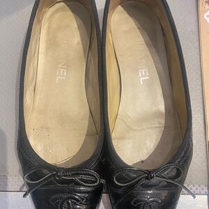 Chanel patten leather ballet flats